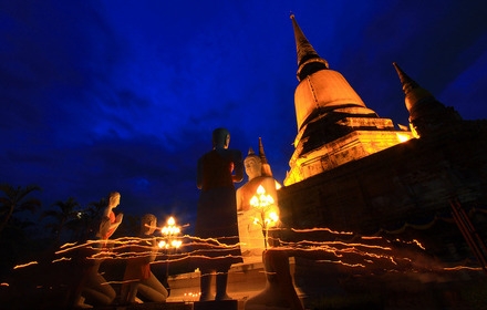 Сага Дава - главнейший буддистский праздник